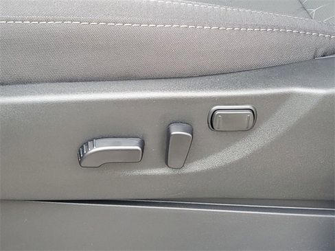 New 2026 Nissan Frontier SV image 7