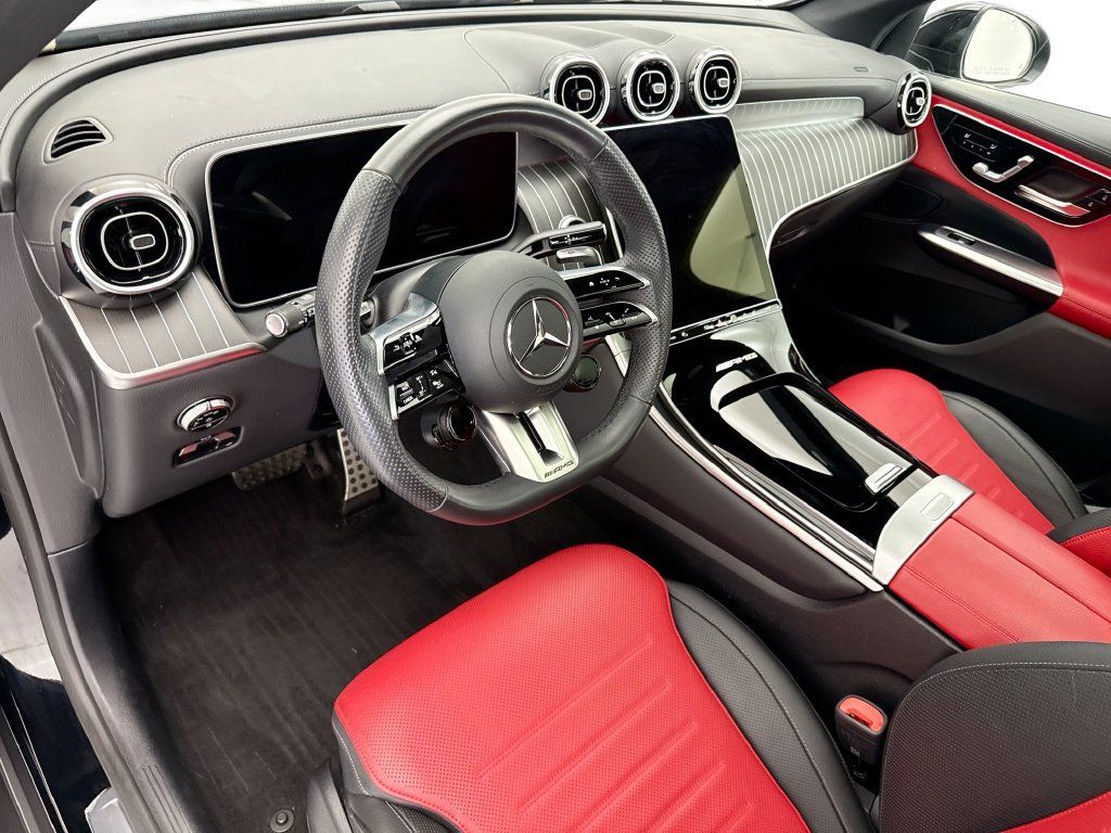 Used 2026 Mercedes-Benz GLC 43 AMG 4MATIC image 9