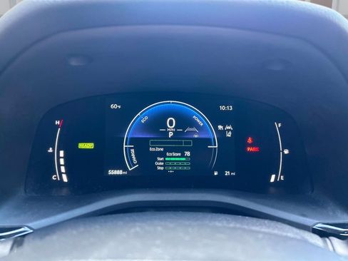 Used 2025 Toyota Camry LE FWD image 28