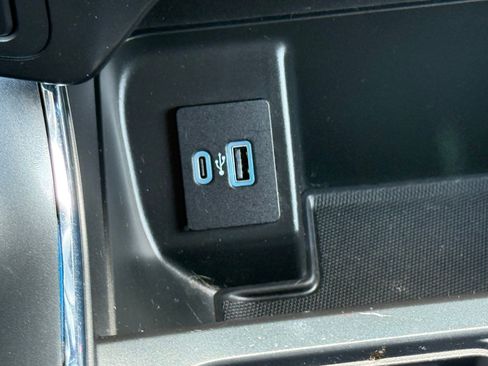 Used 2022 Ford F150 XLT w/ Equipment Group 302A High image 25