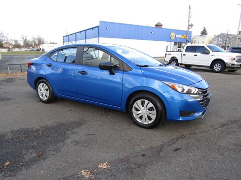 Used 2023 Nissan Versa S image 35