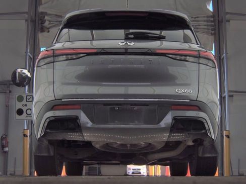 Certified 2023 INFINITI QX60 Luxe w/ Cargo Package FWD image 16