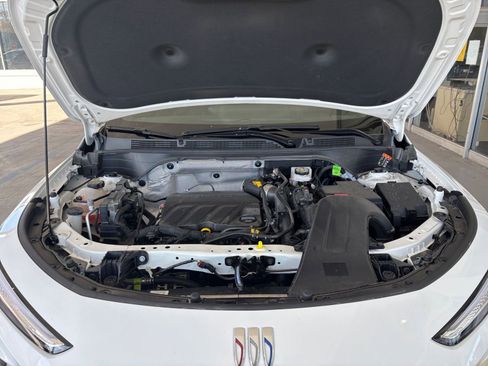 Used 2025 Buick Envista Sport Touring image 32