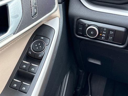 Certified 2023 Ford Explorer XLT w/ Equipment Group 202A image 24