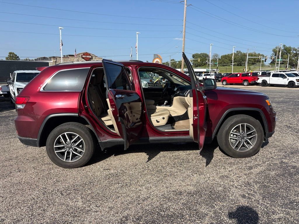 Used 2021 Jeep Grand Cherokee Limited w/ Trailer Tow Group IV AWD/4WD image 8
