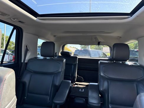 Used 2025 Ford Expedition Active AWD/4WD image 47