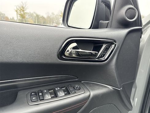 Used 2024 Dodge Durango GT image 15