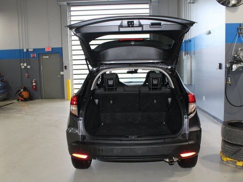 Used 2019 Honda HR-V EX image 46