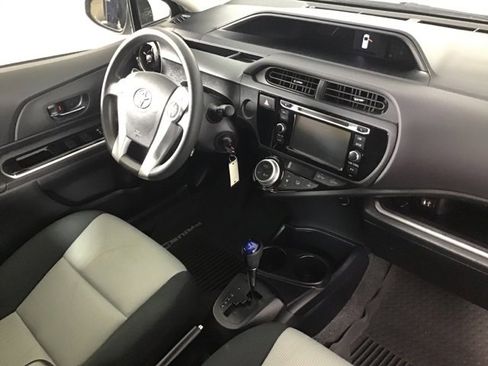 Used 2016 Toyota Prius C Four image 17