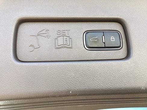 Used 2020 Lincoln Aviator Reserve w/ Equipment Group 202A AWD/4WD image 12