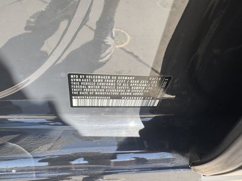 Used 2019 Volkswagen e-Golf SEL Premium image 44