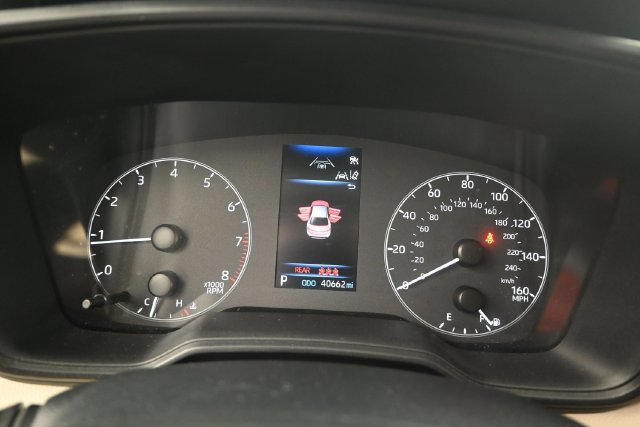 Used 2024 Toyota Corolla LE FWD image 8