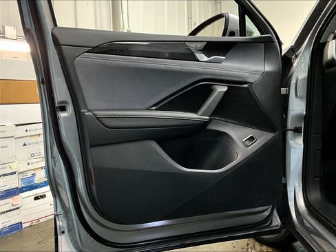 New 2026 Volkswagen Tiguan SE image 24