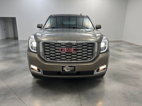 Used 2019 GMC Yukon Denali w/ Denali Ultimate Package AWD/4WD image 2