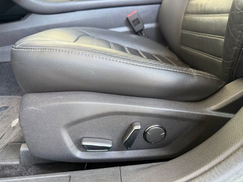 Used 2014 Ford Fusion SE w/ Equipment Group 202A image 14