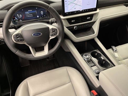 New 2026 Ford Explorer Active w/ Active Comfort Package AWD/4WD image 15