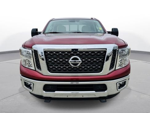 Used 2017 Nissan Titan SV image 32