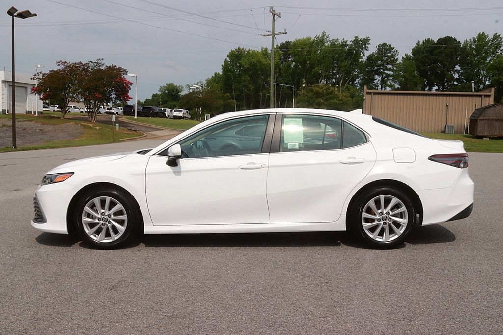 Used 2023 Toyota Camry LE FWD image 4