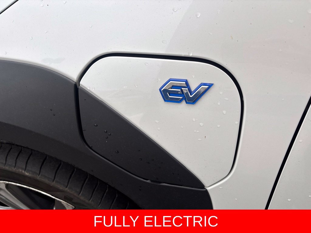 Used 2023 Subaru Solterra AWD image 8