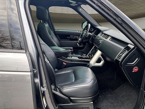 Used 2018 Land Rover Range Rover image 7