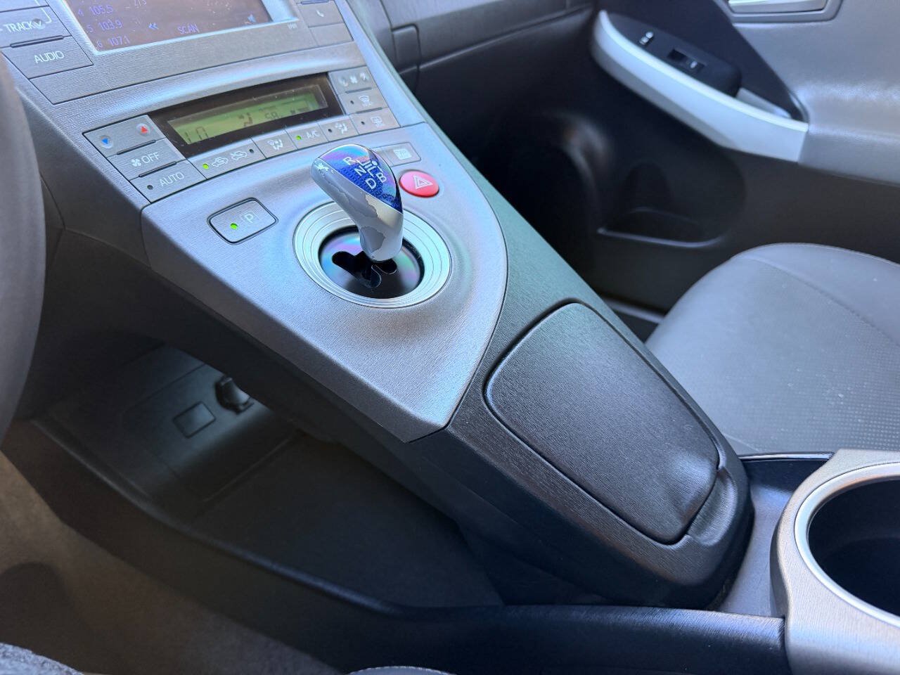 Used 2014 Toyota Prius Two FWD image 40