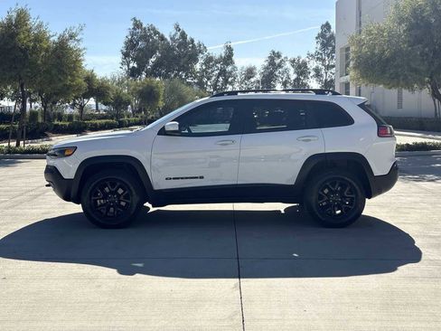 Used 2019 Jeep Cherokee Latitude image 6