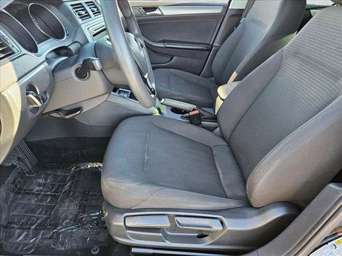 Used 2015 Volkswagen Jetta SE FWD image 14