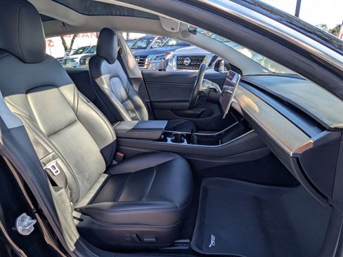 Used 2019 Tesla Model 3 Long Range image 18