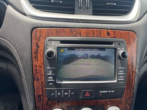 Used 2014 Chevrolet Traverse LT FWD image 28