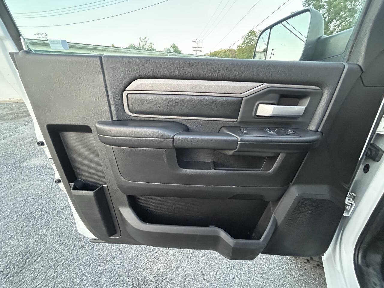 Used 2019 RAM 3500 Tradesman AWD/4WD image 20