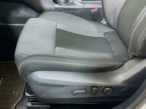 Certified 2025 Subaru Outback Premium w/ Popular Package #1 AWD/4WD image 19