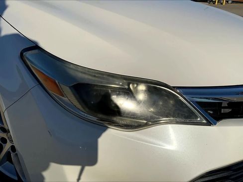 Used 2014 Toyota Avalon Limited image 25