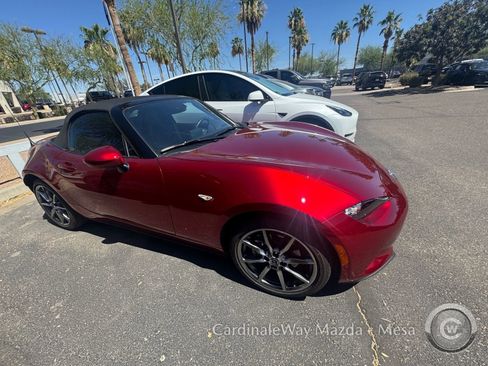 Used 2022 MAZDA MX-5 Miata Grand Touring RWD image 3