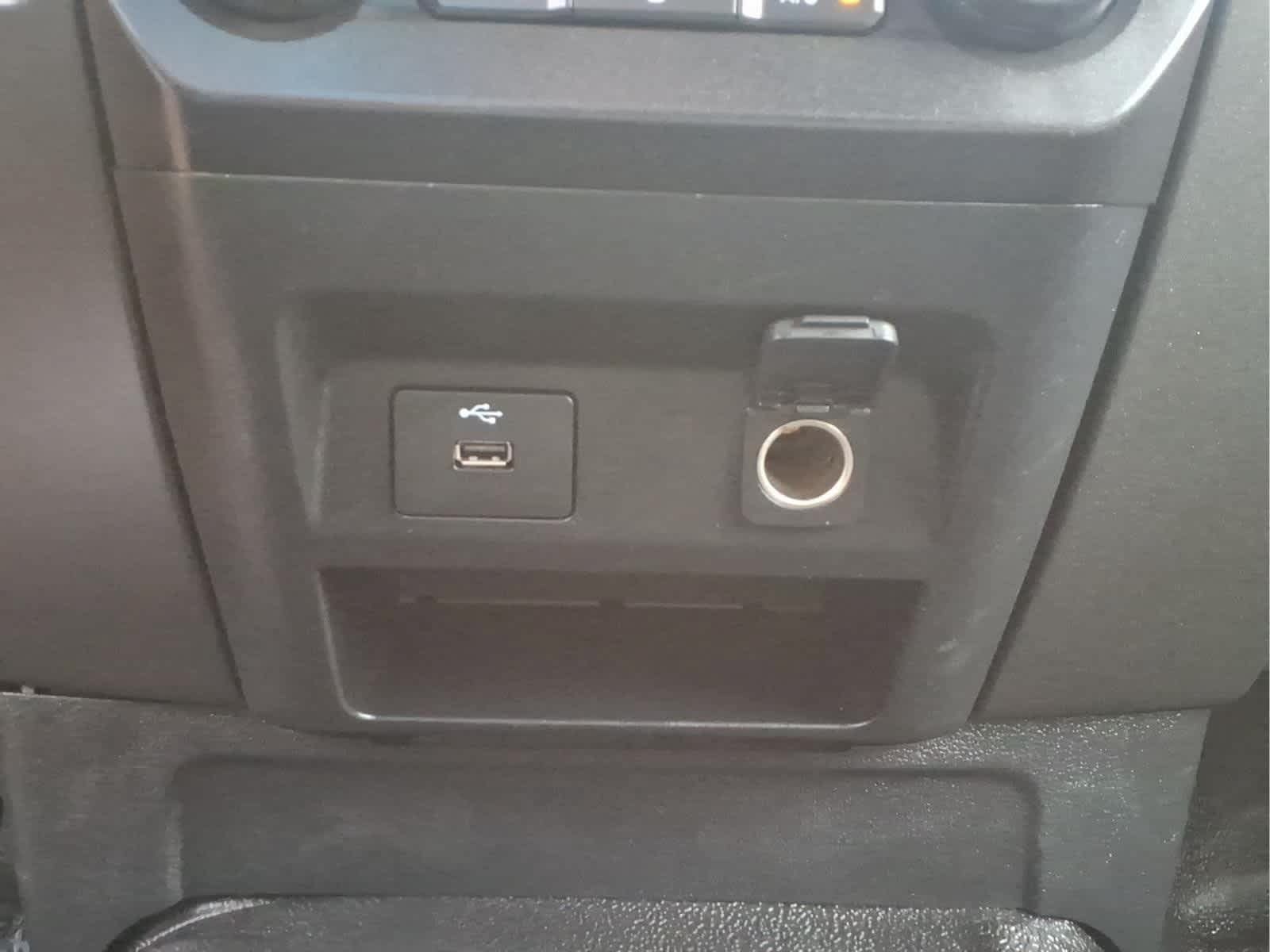 Used 2020 Ford F550 4x4 Regular Cab Super Duty w/ Power Equipment Group image 28