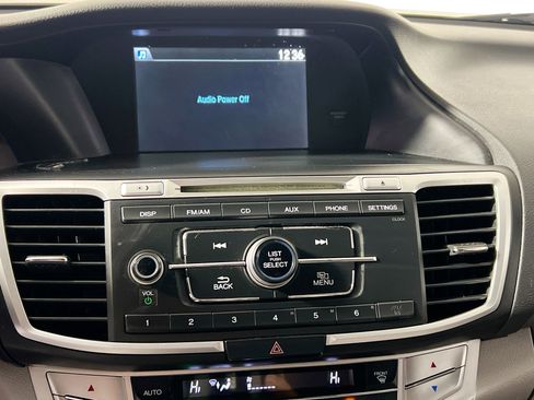 Used 2013 Honda Accord LX image 27