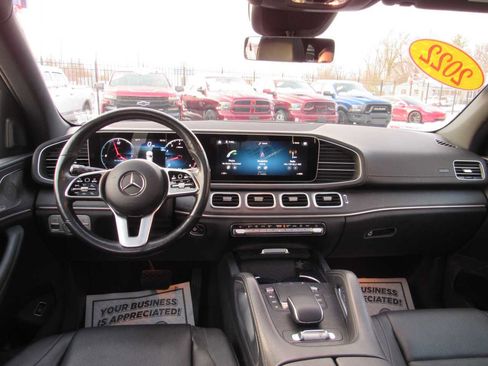 Used 2022 Mercedes-Benz GLS 450 4MATIC image 13