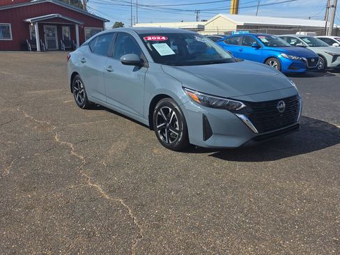 Used 2024 Nissan Sentra SV FWD image 1