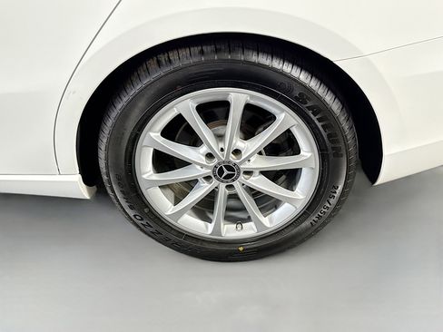 Used 2022 Mercedes-Benz A 220 4MATIC w/ Premium Package Lite image 37