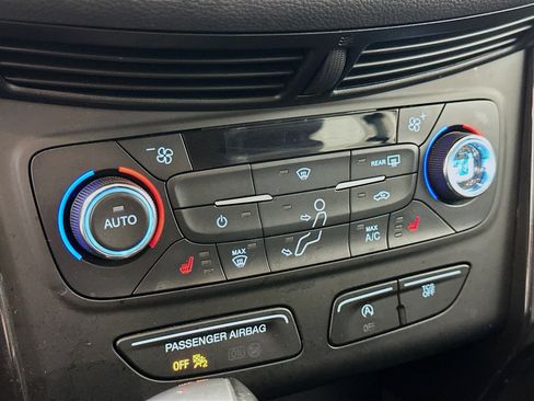 Used 2017 Ford Escape Titanium FWD image 24