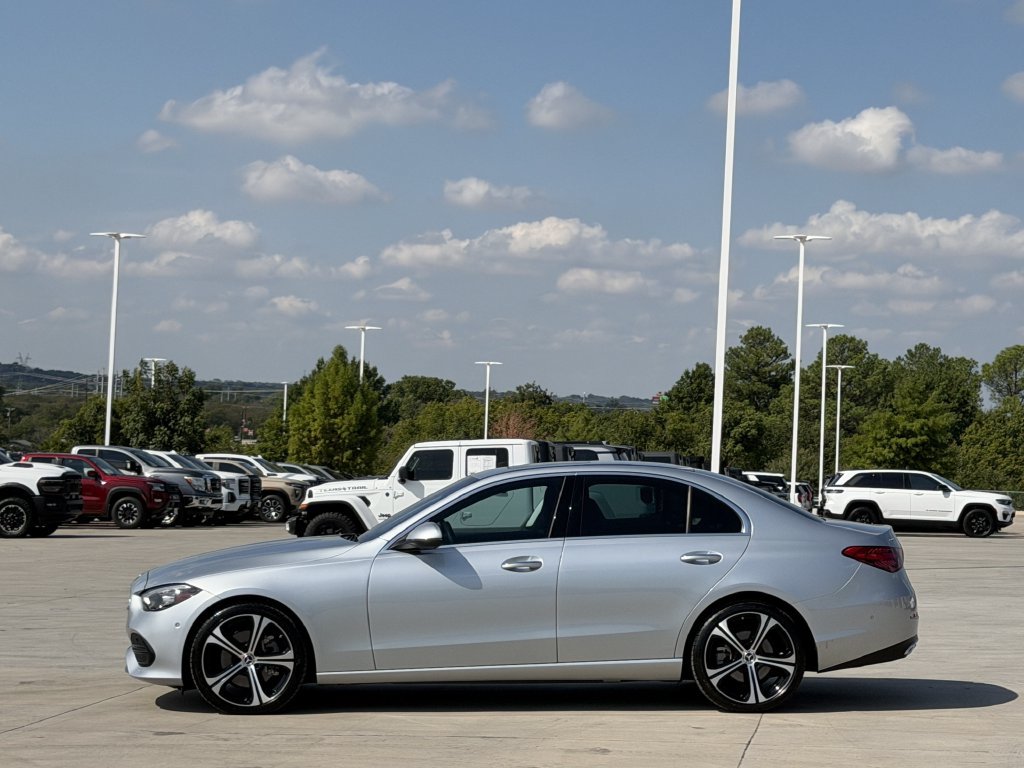 Used 2025 Mercedes-Benz C 300 Sedan image 3