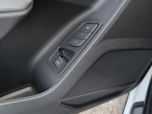 New 2025 Audi Q3 2.0T Premium image 10