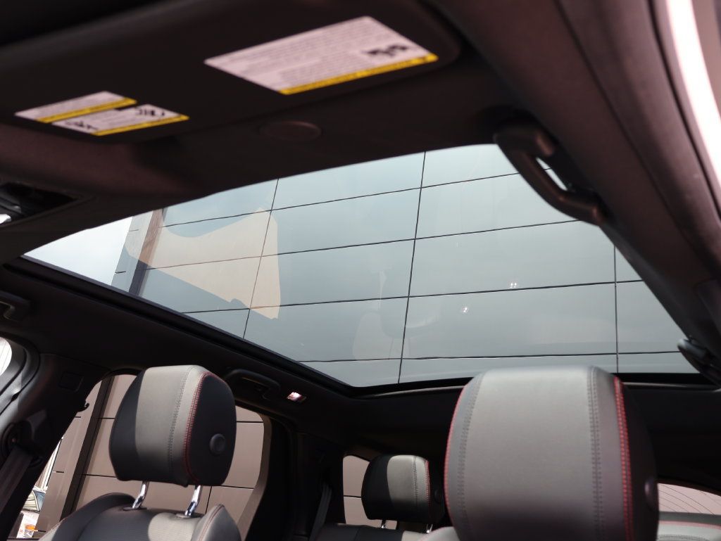 Used 2023 Land Rover Discovery Sport SE R-Dynamic AWD/4WD image 26