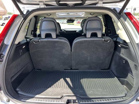 Used 2016 Volvo XC90 T6 Momentum w/ Momentum Plus Package image 15