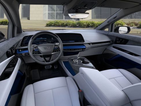 New 2026 Cadillac Optiq Luxury 1 image 15