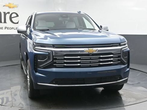 New 2026 Chevrolet Suburban Premier w/ Sun And Tow Package AWD/4WD image 30