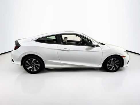 Used 2018 Honda Civic LX-P image 4