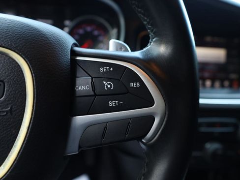 Used 2016 Dodge Charger R/T image 33