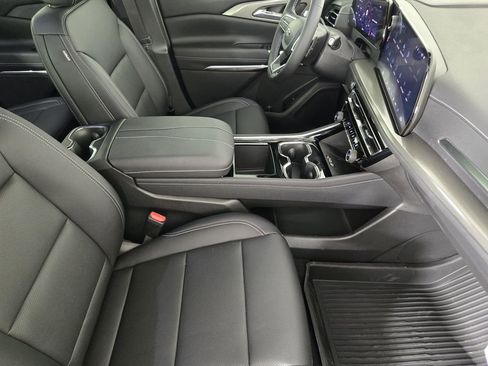 New 2026 Chevrolet Traverse LT w/ Midnight/Sport Edition FWD image 15