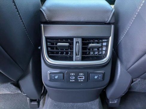 Used 2023 Subaru Outback Limited AWD/4WD image 18