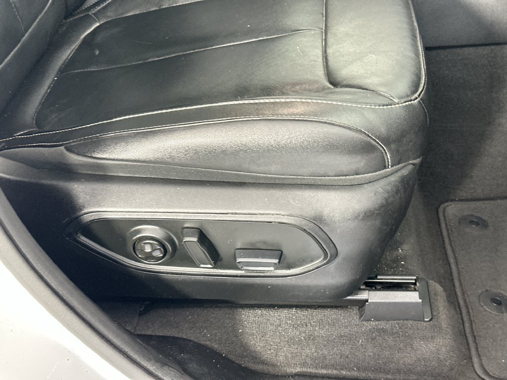 Used 2021 Jeep Grand Cherokee L Limited RWD image 23